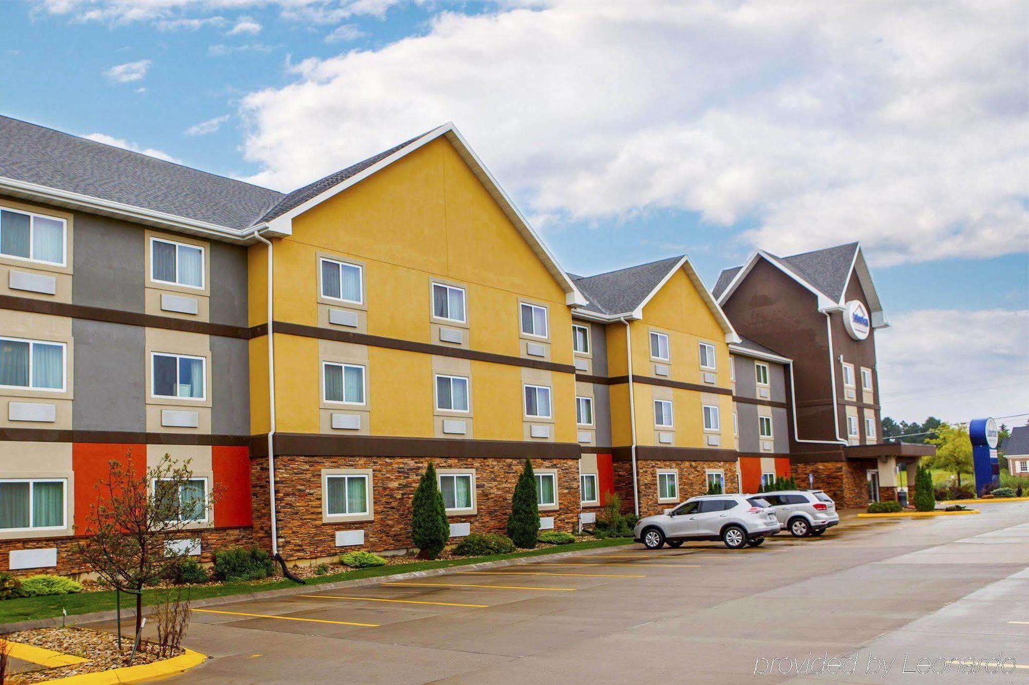 Suburban Studios Cedar Falls Luaran gambar