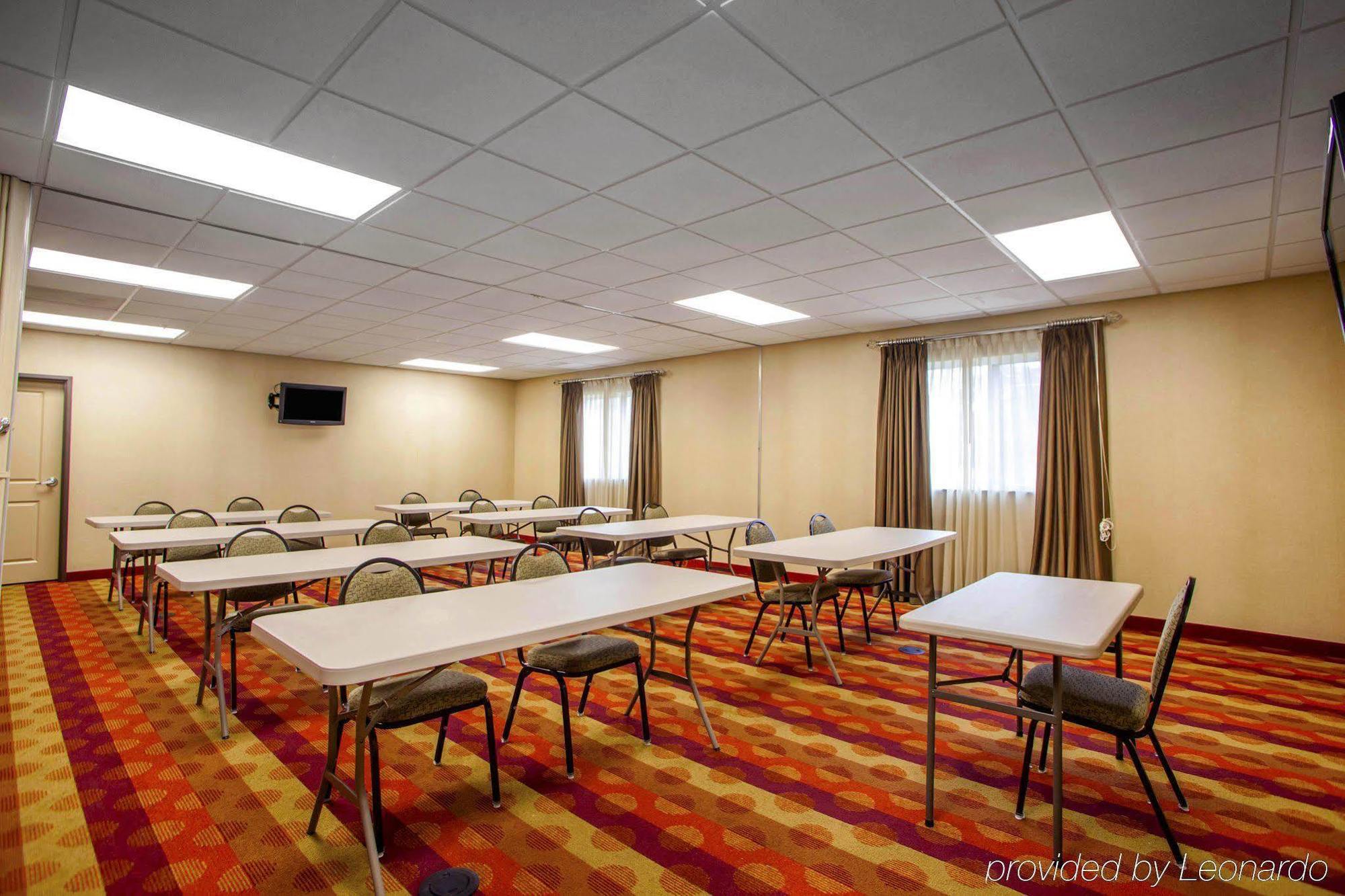 Suburban Studios Cedar Falls Luaran gambar