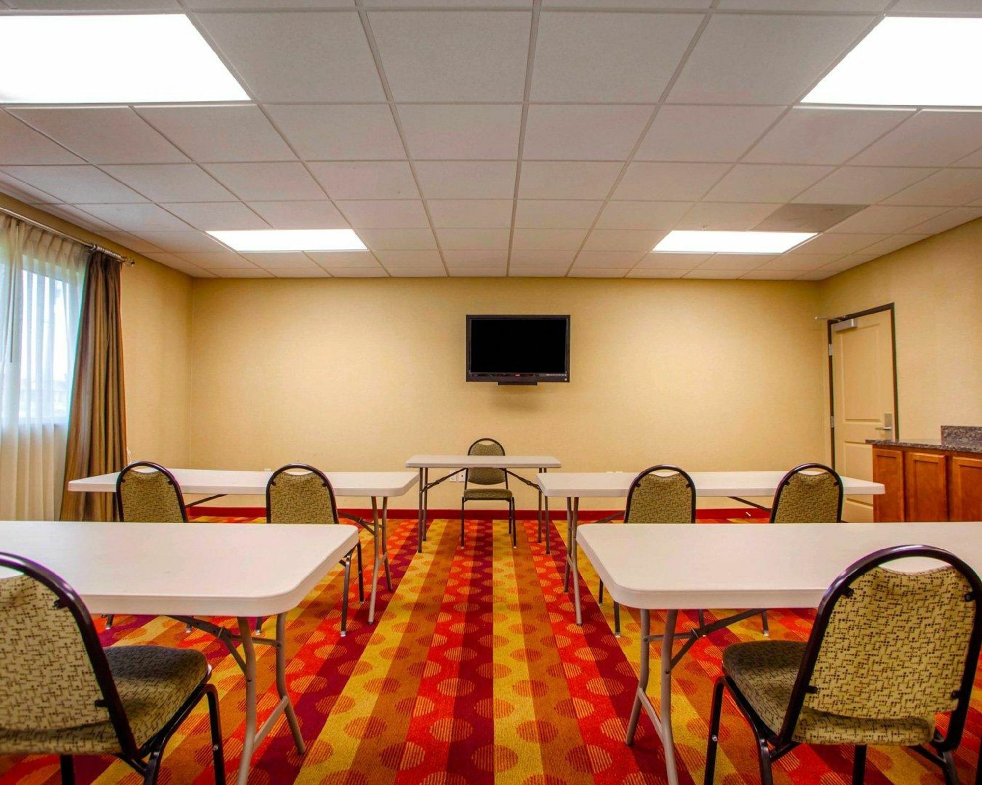 Suburban Studios Cedar Falls Luaran gambar