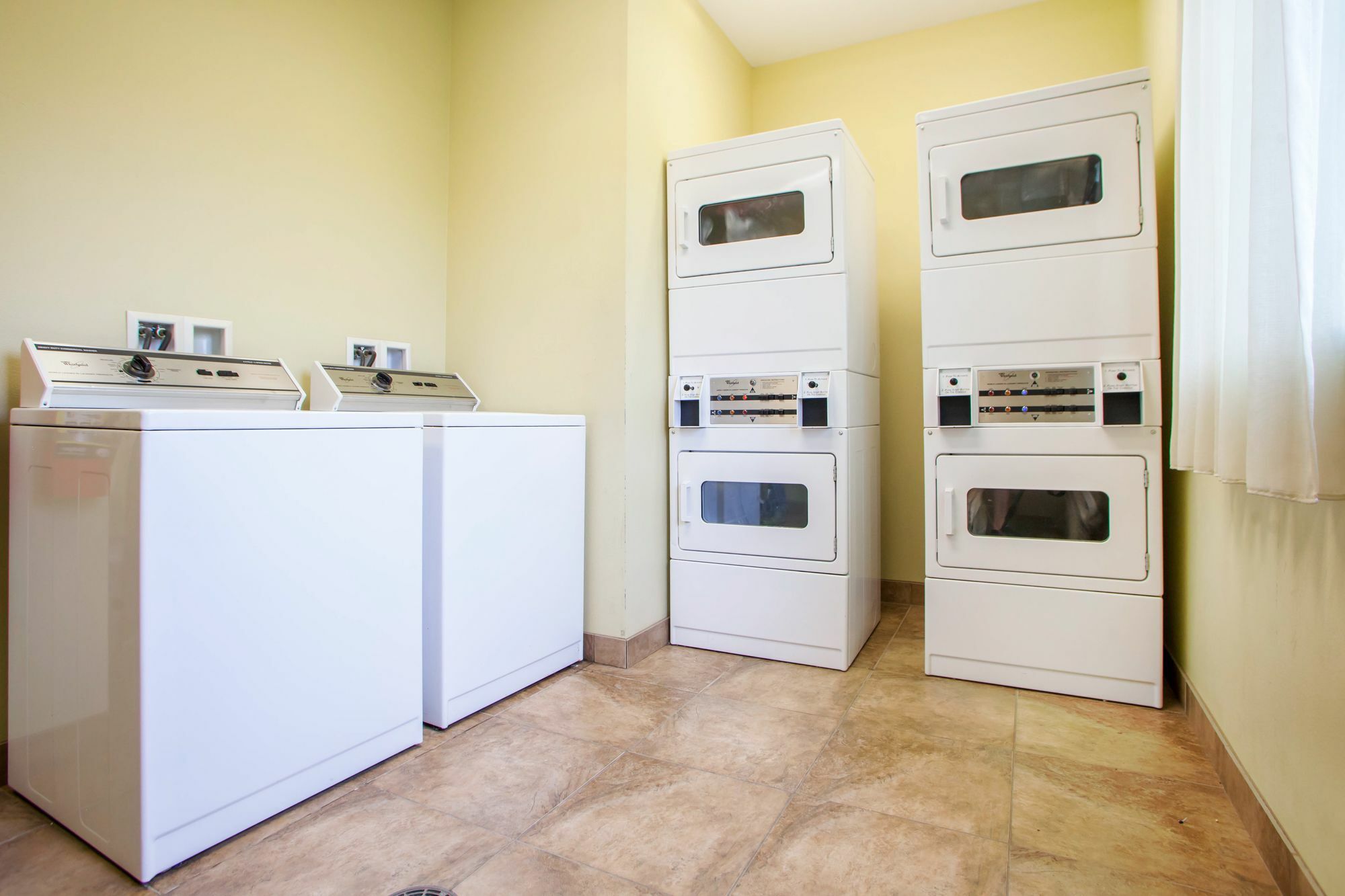 Suburban Studios Cedar Falls Luaran gambar