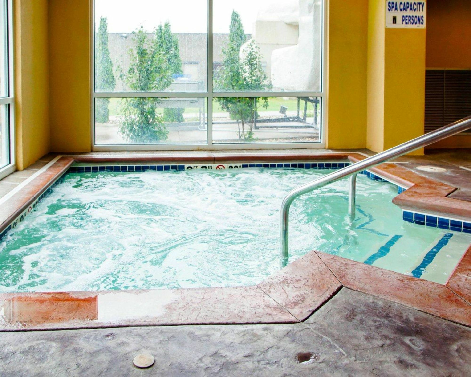 Suburban Studios Cedar Falls Luaran gambar